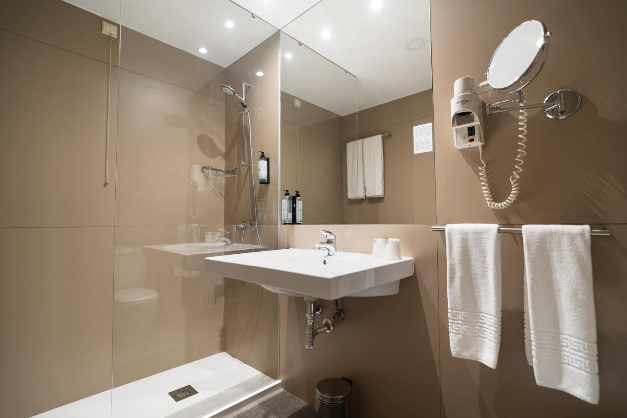 Hotel Fundador Guimaraes Bagian luar foto
